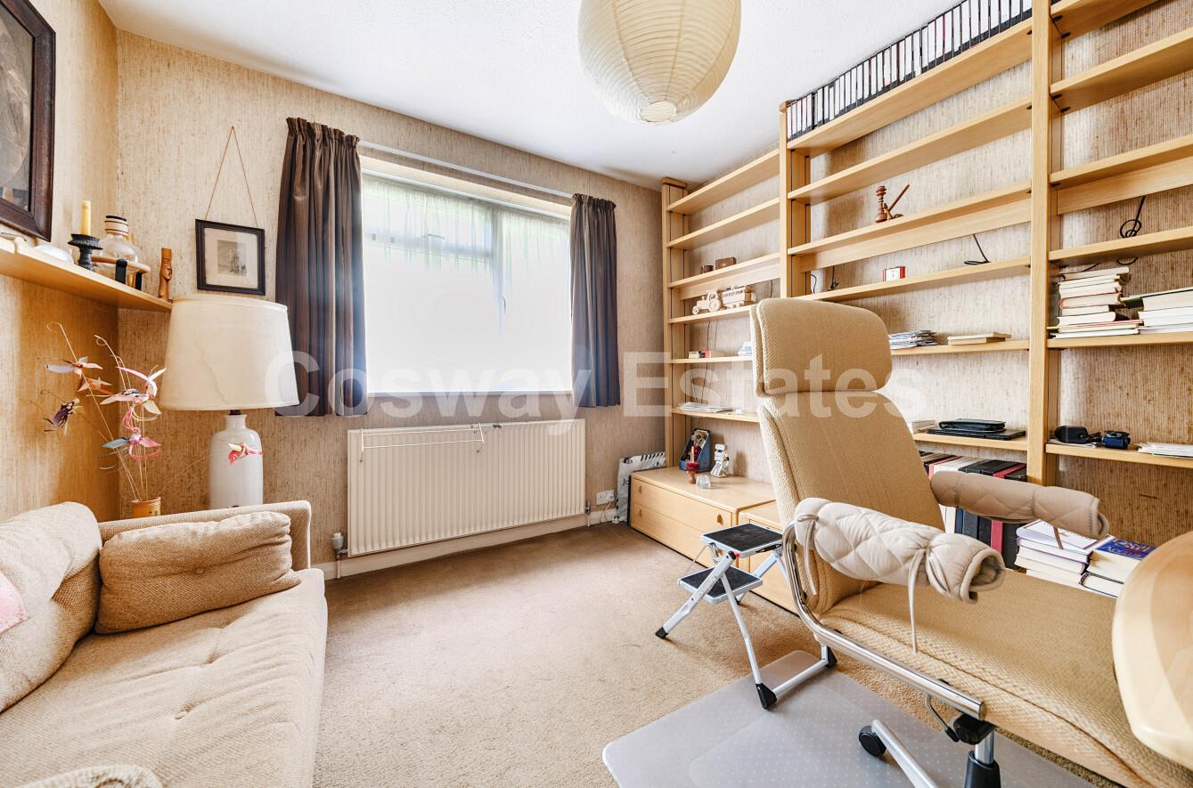 The Reddings, NW7, London